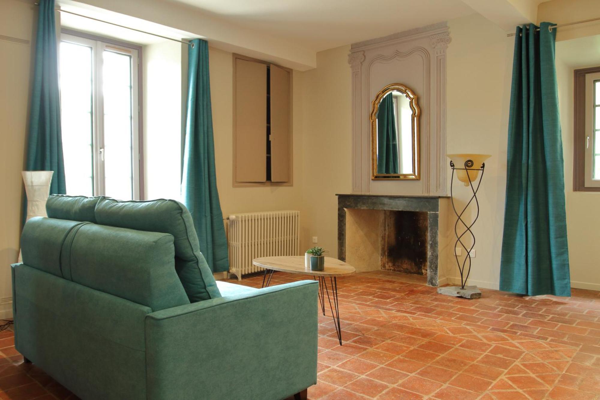 La Tour Bocsozel Otel La Cote-Saint-Andre Dış mekan fotoğraf